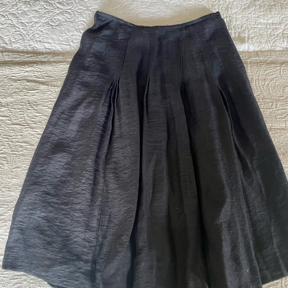 NWT J.Jill Black A Line Skirt Size 10 Lined Pleated Zip Closure Midi faux Silk